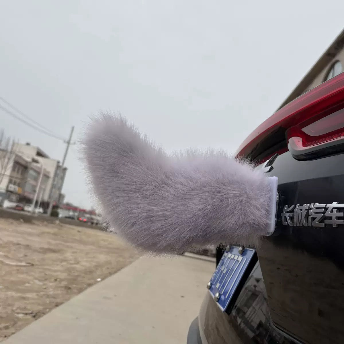Tail Rush – Electric Wagging Fur Tail for Car & Bike | Voice & Remote Control